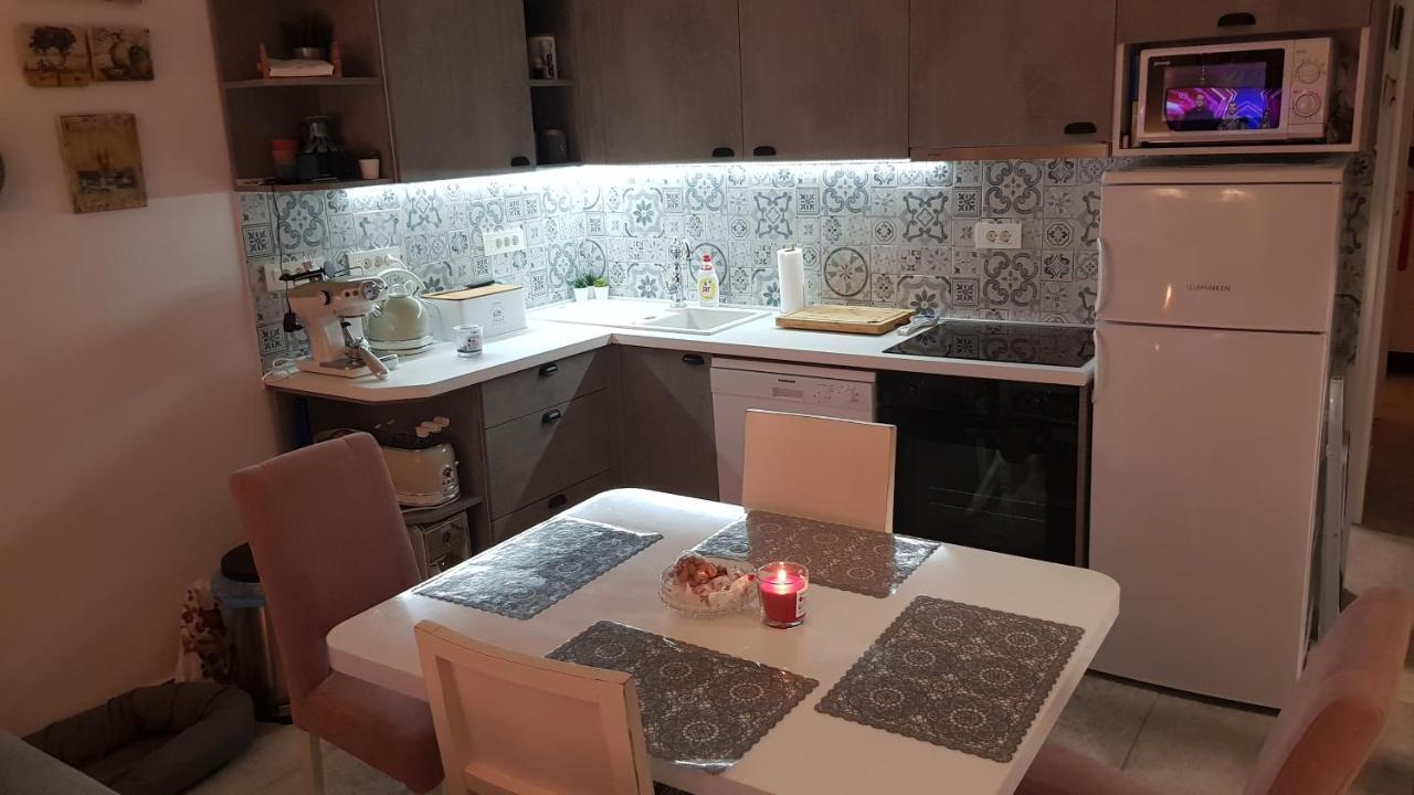 Kuca Za Odmor Jelena Villa Starigrad Paklenica Buitenkant foto
